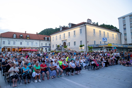 Folklorni večer Nikole Tesle 
